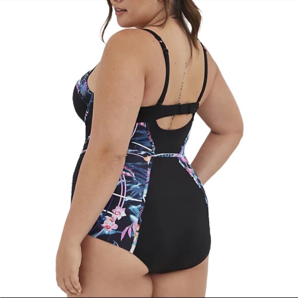 Torrid One Piece Swimsuit - Picture 3 of 5